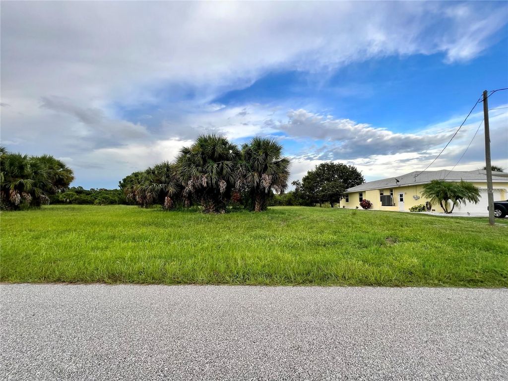 Photo of 172 Tournament Road, Rotonda West, FL 33947 (MLS # C7493949)