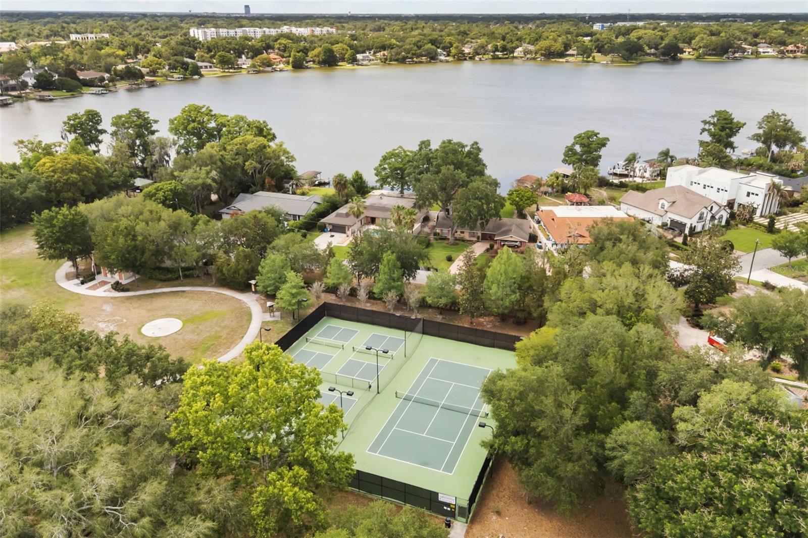 MINNEHAHA SHORES - Residential