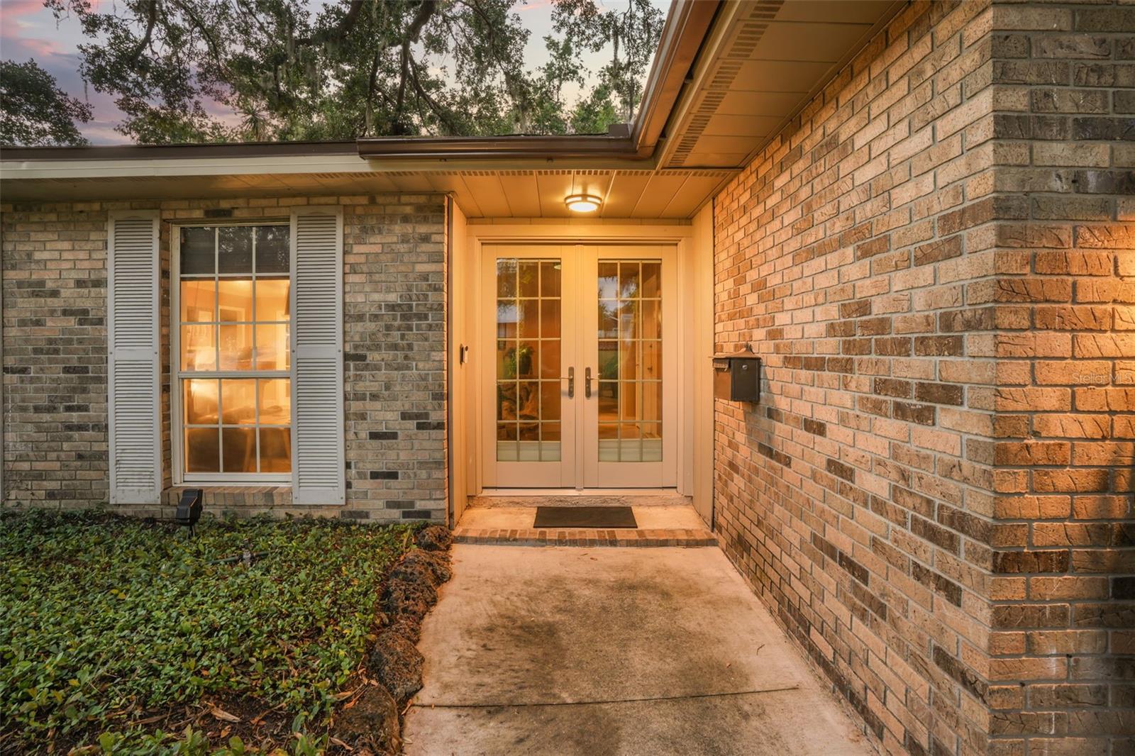 MINNEHAHA SHORES - Residential