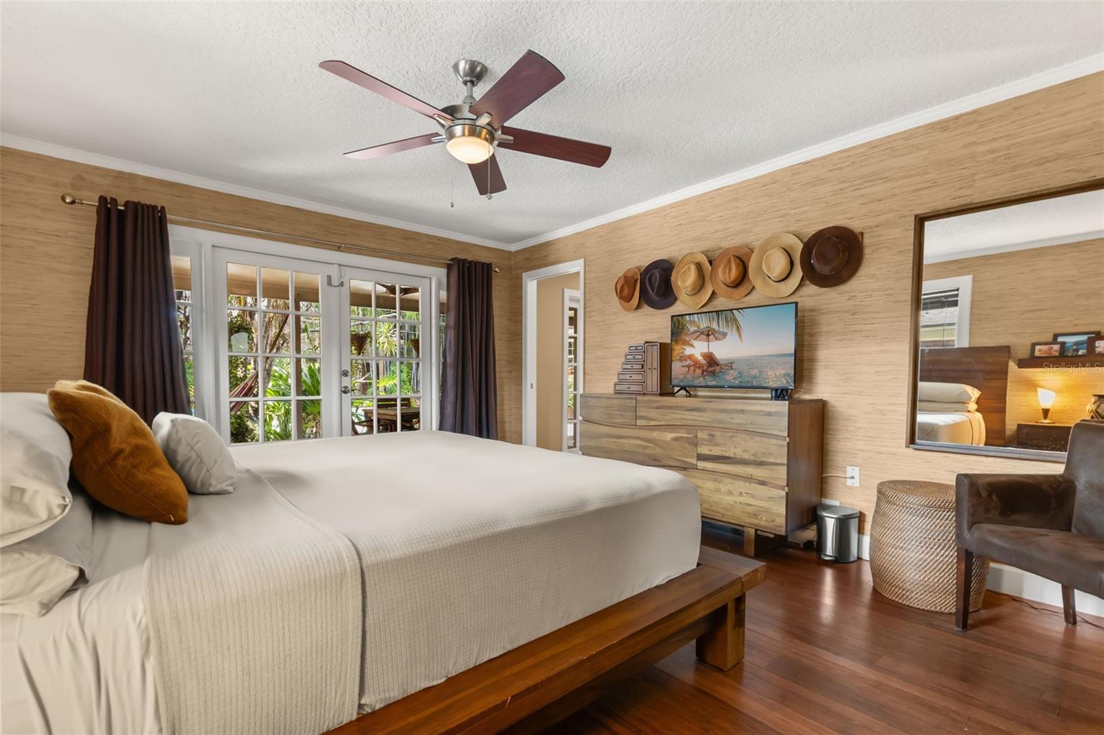 MINNEHAHA SHORES - Residential
