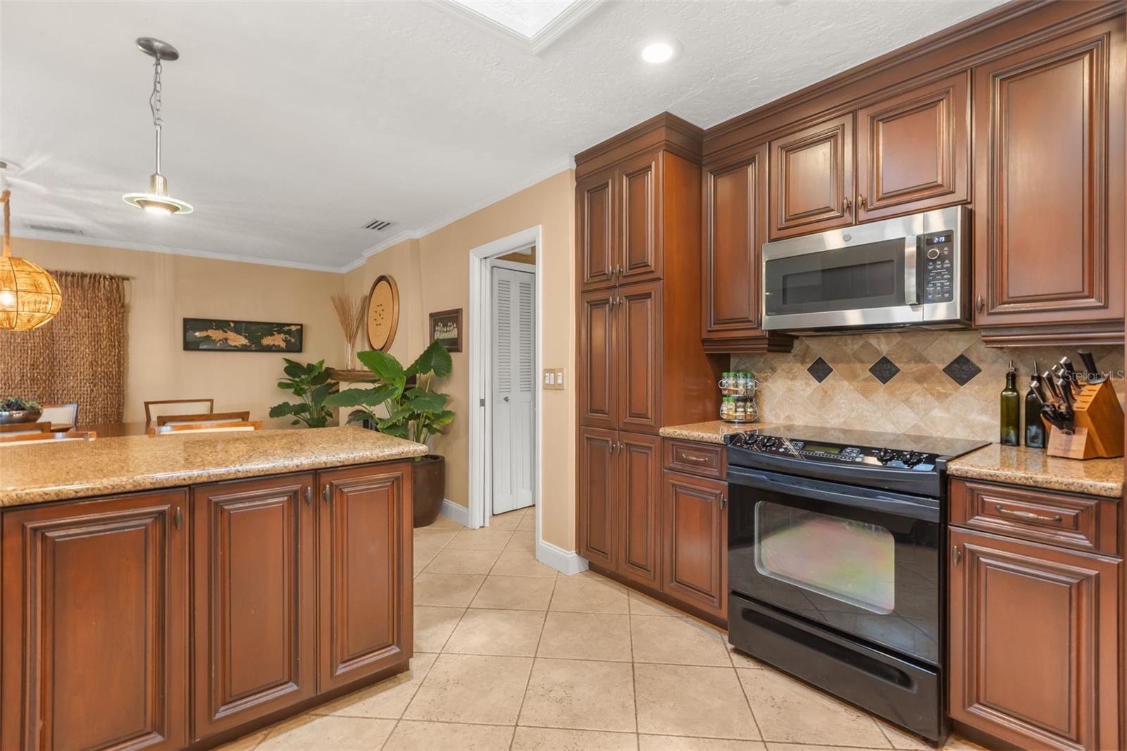 MINNEHAHA SHORES - Residential