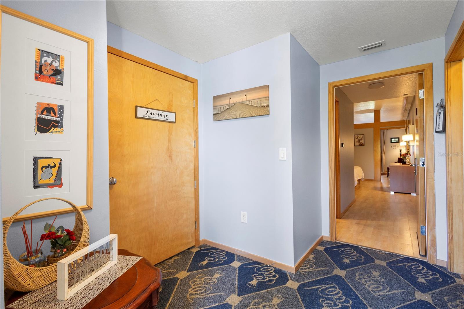 RESIDENCES/EUROPEAN VILLAGE - Residential