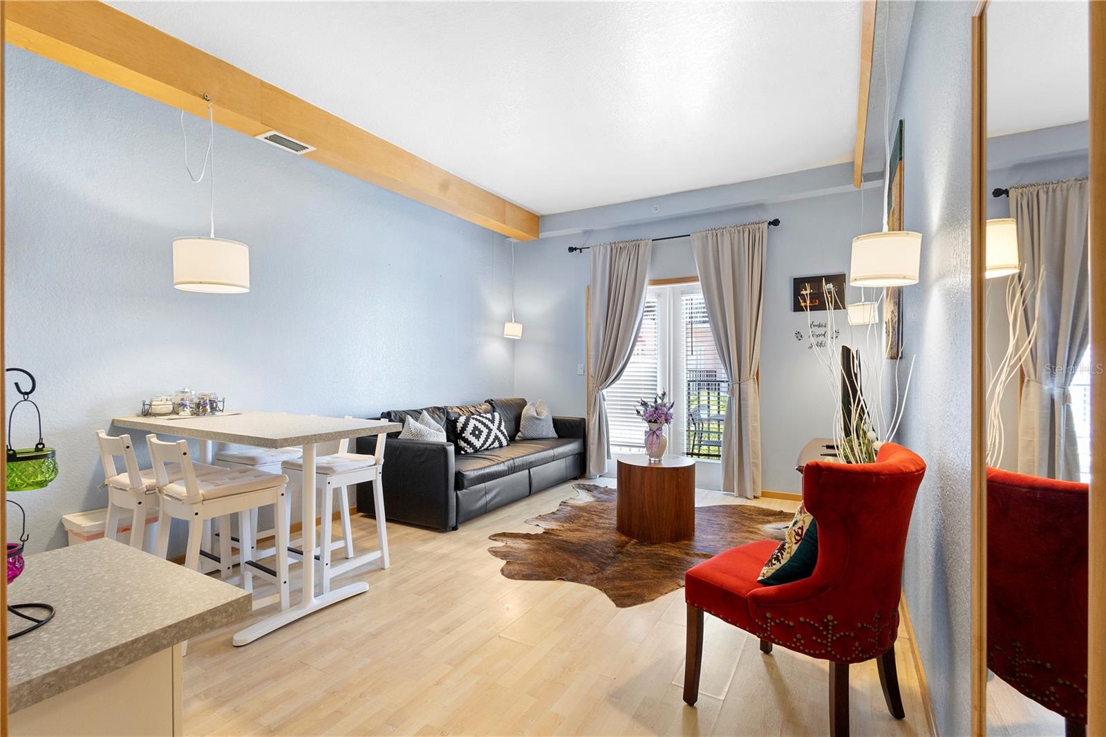 RESIDENCES/EUROPEAN VILLAGE - Residential