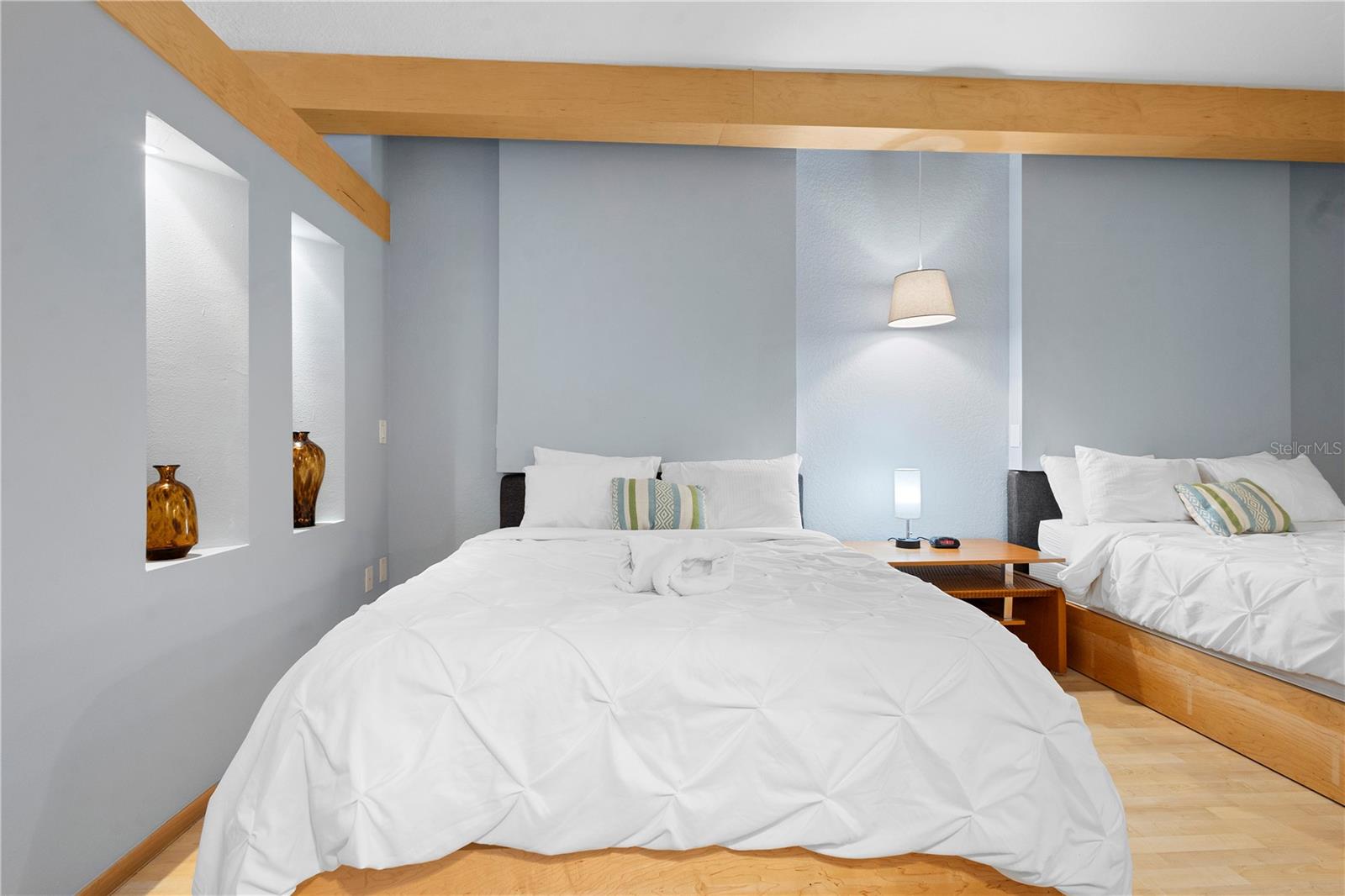 RESIDENCES/EUROPEAN VILLAGE - Residential