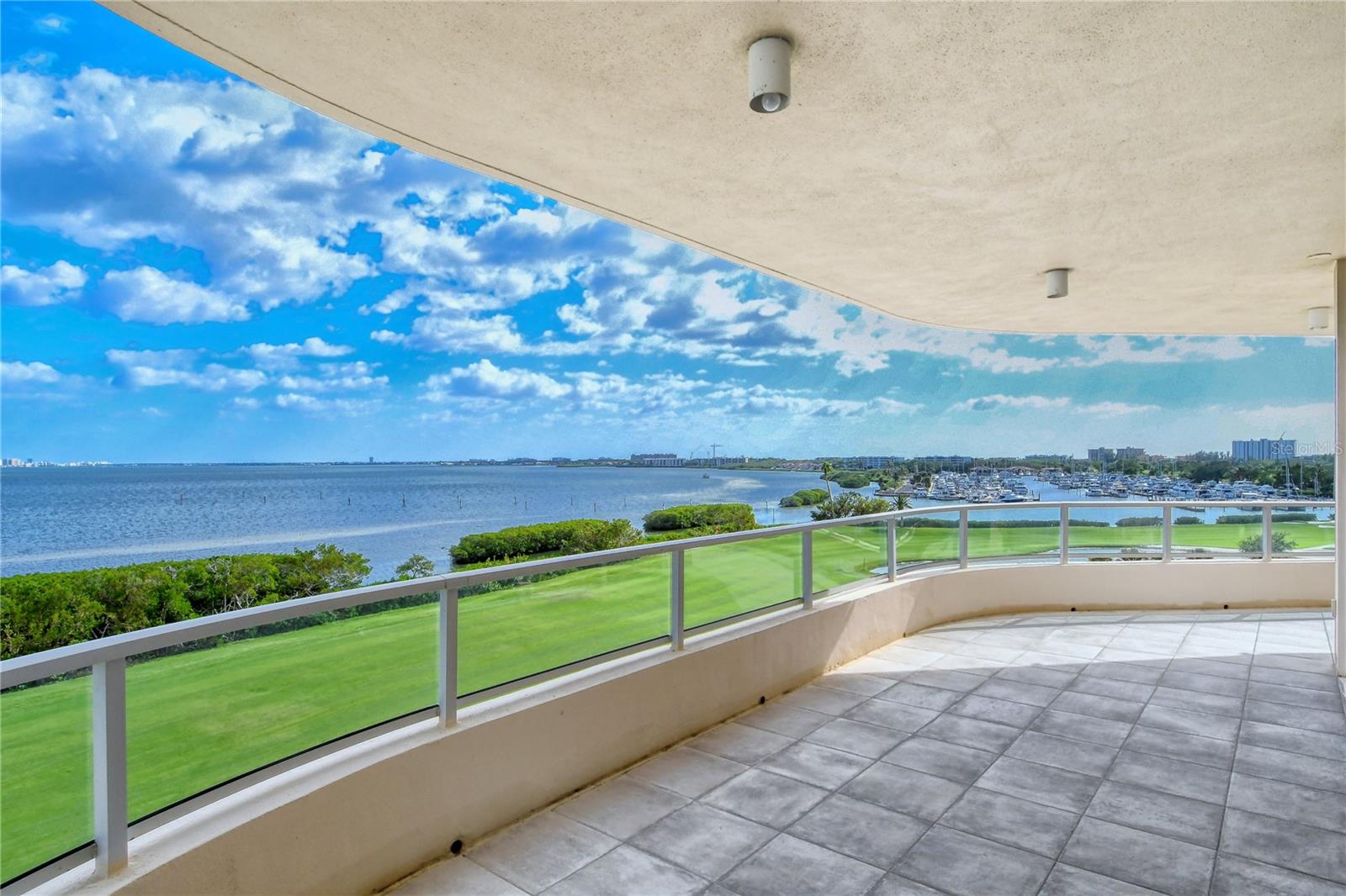 GRAND BAY 3 - Residential