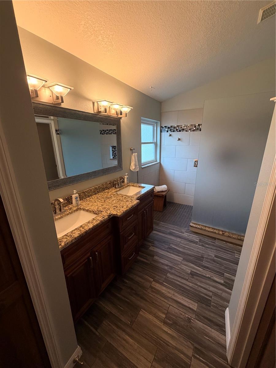 EMERALD LAKE COLONY UNIT 2 - Residential