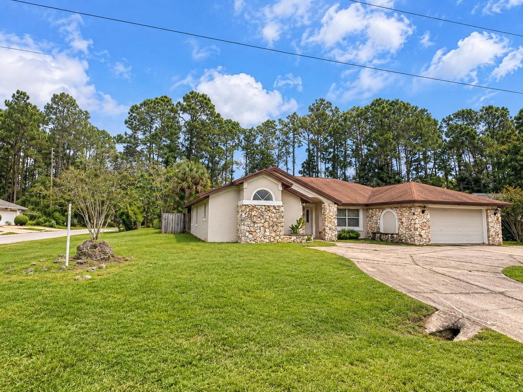 Photo of 1 Windsor Place, Palm Coast, FL 32164 (MLS # FC322302)
