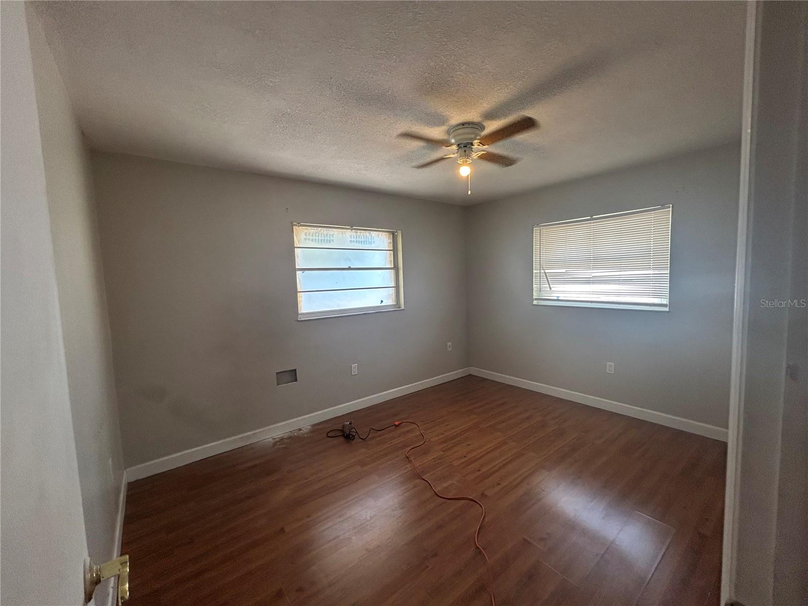 SAND LAKE HILLS SEC 03 - Residential Lease