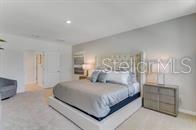 PRAIRIE OAKS - Residential