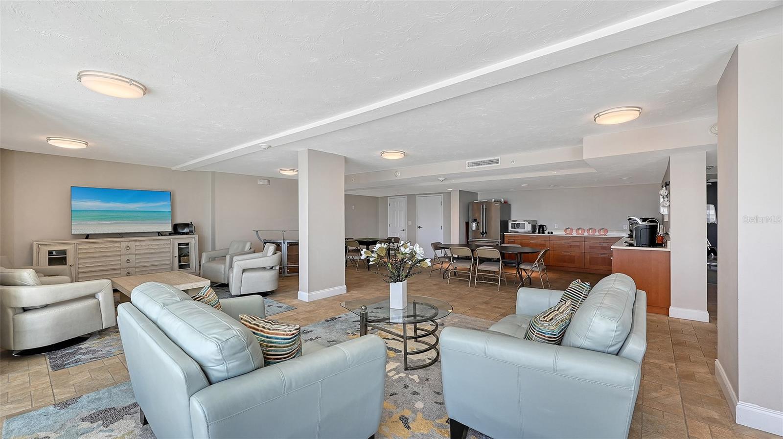 DOLPHIN TOWER - Residential