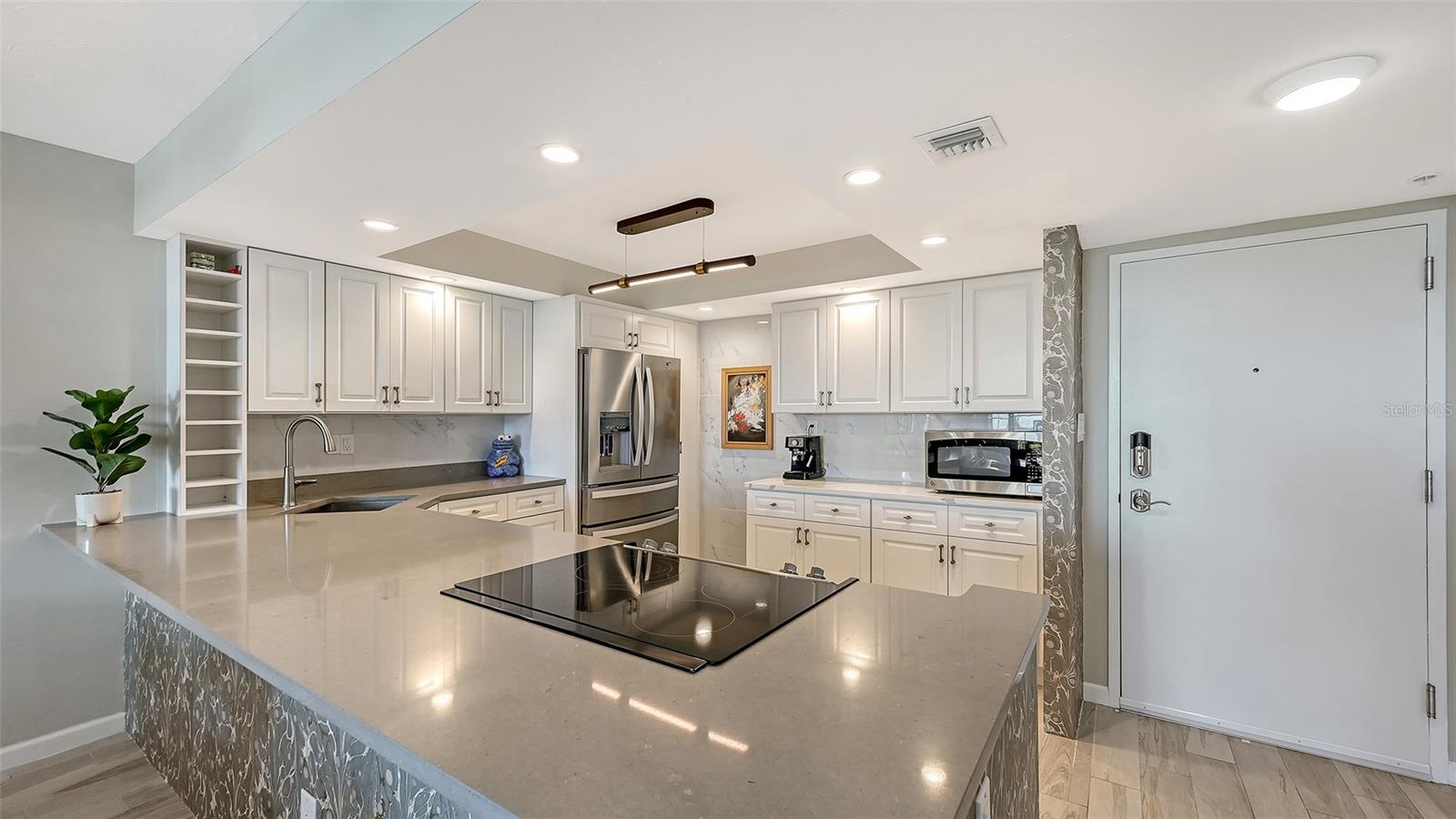 DOLPHIN TOWER - Residential