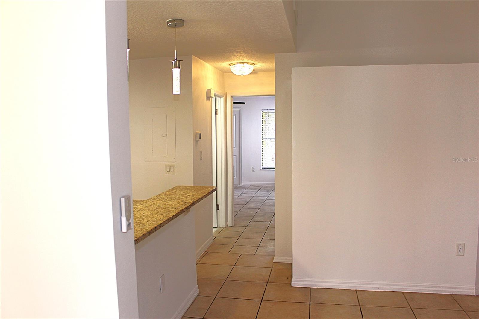 TOWNES OF SOUTHGATE CONDO (TOWNE 2) - Residential