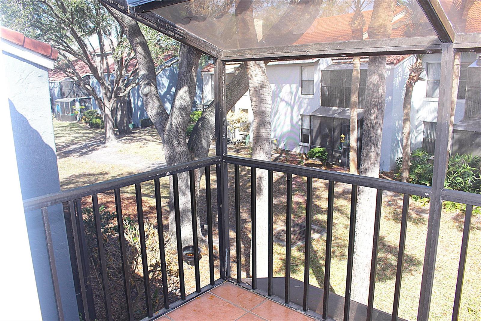 TOWNES OF SOUTHGATE CONDO (TOWNE 2) - Residential