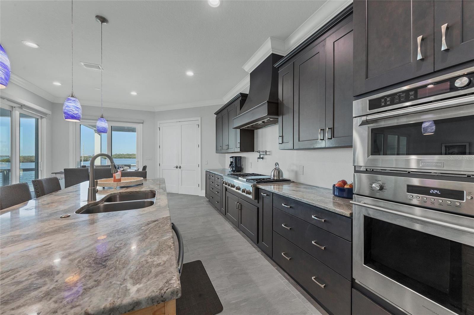 GROVE CITY SHORES - Residential