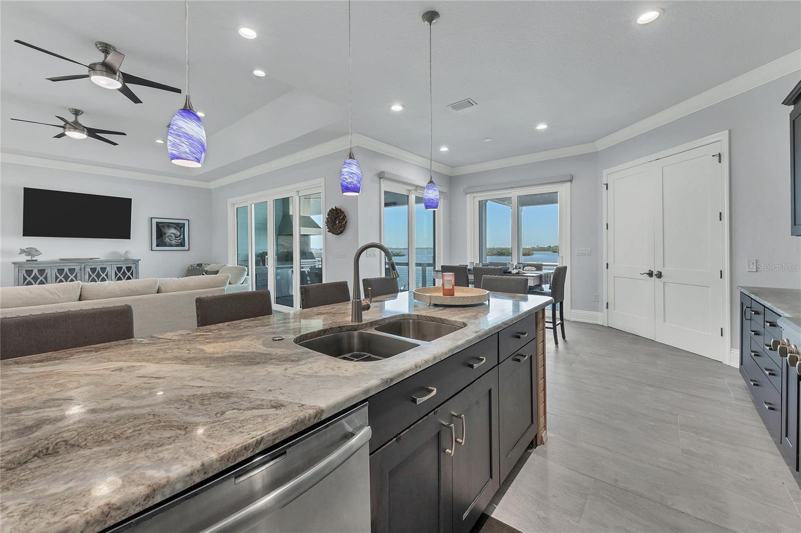 GROVE CITY SHORES - Residential