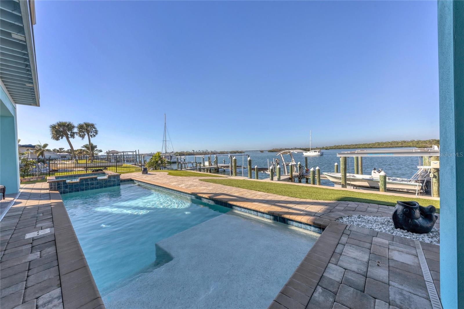 GROVE CITY SHORES - Residential