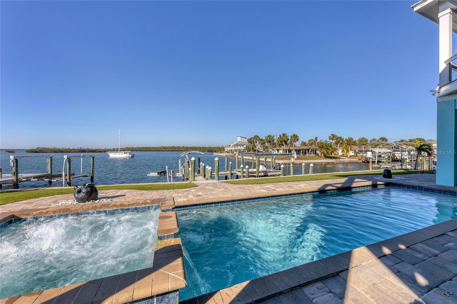 GROVE CITY SHORES - Residential