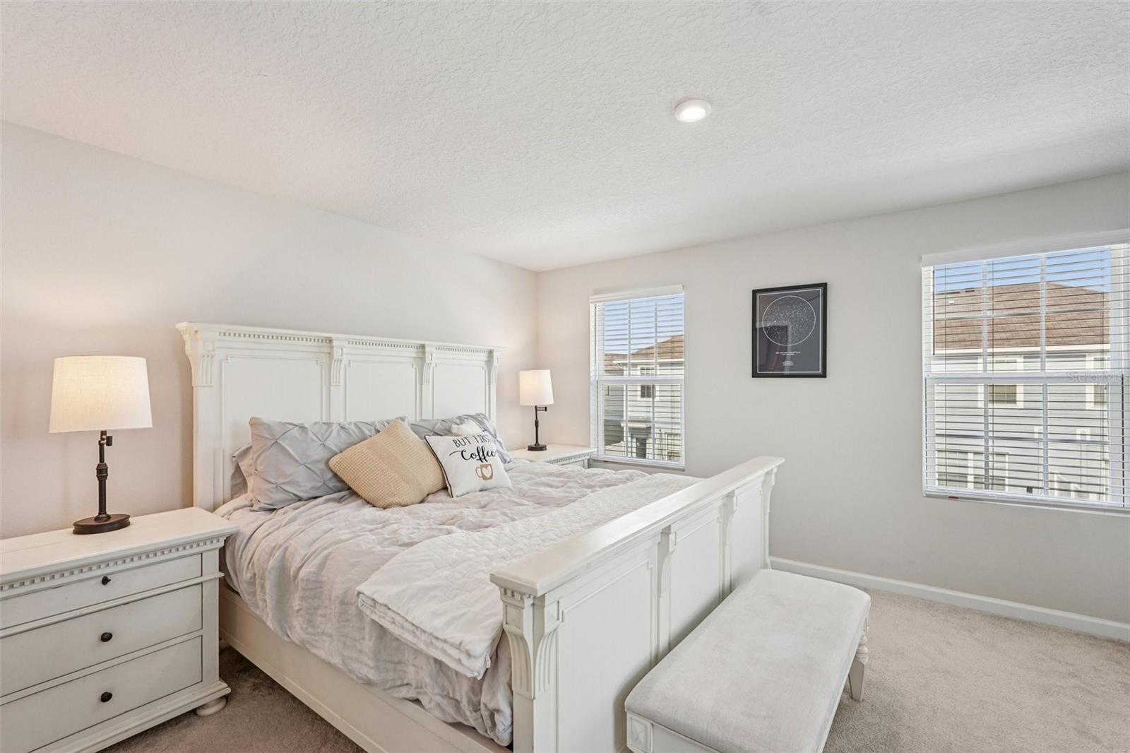 AVALON WOODS - Residential