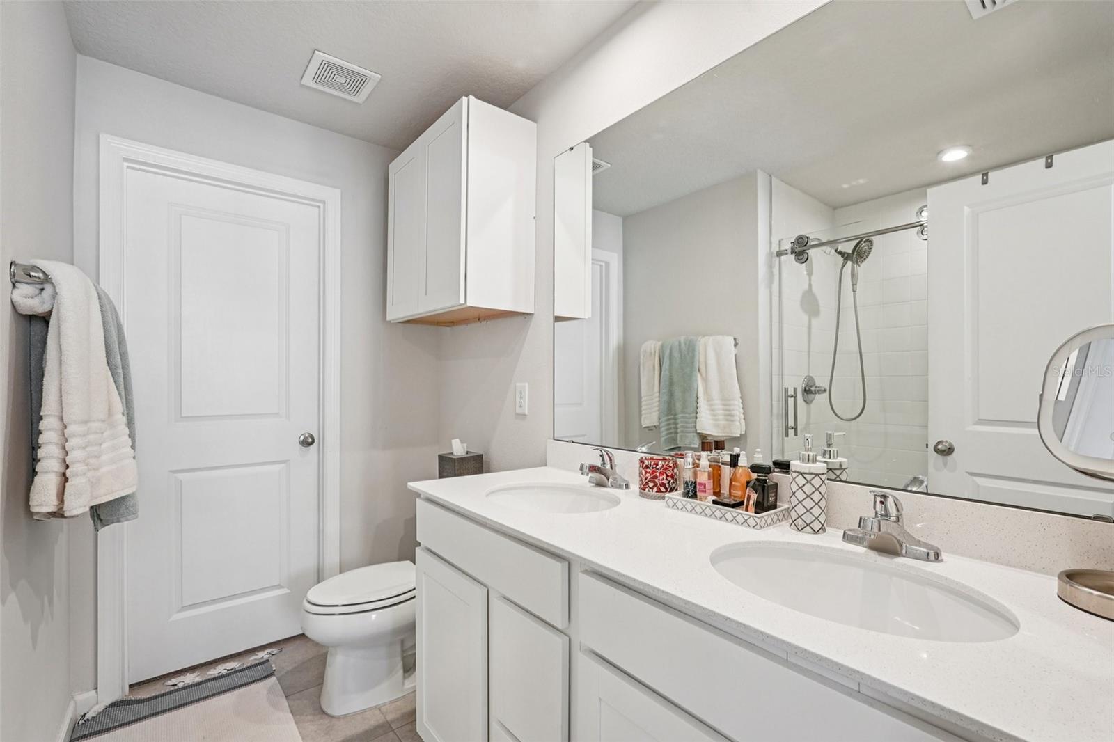 AVALON WOODS - Residential