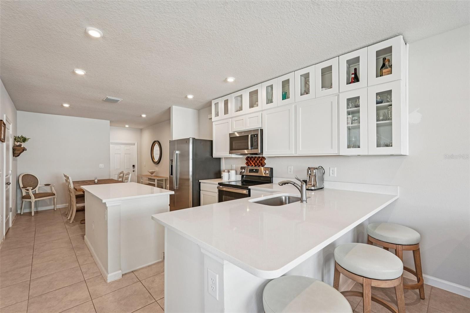 AVALON WOODS - Residential