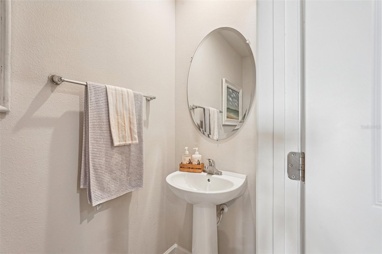 AVALON WOODS - Residential