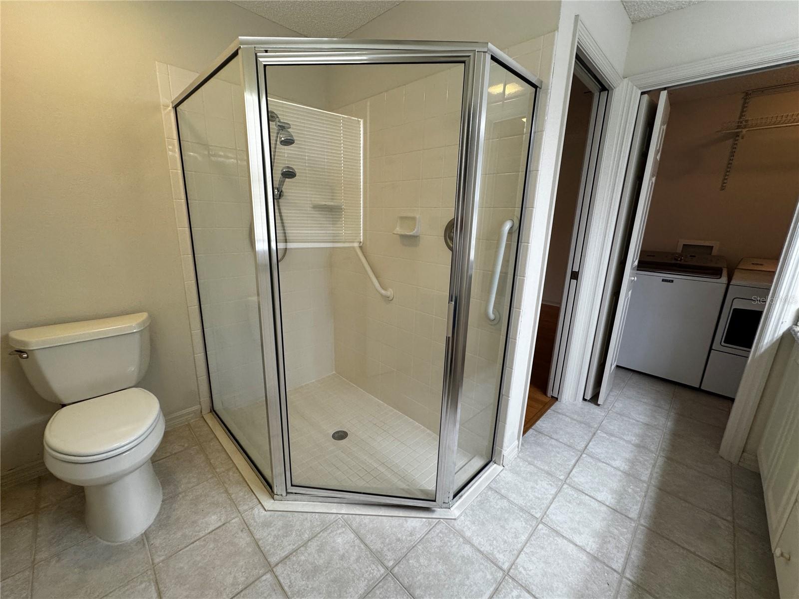 VILLAGE/MARIAN UN 56 - Residential Lease