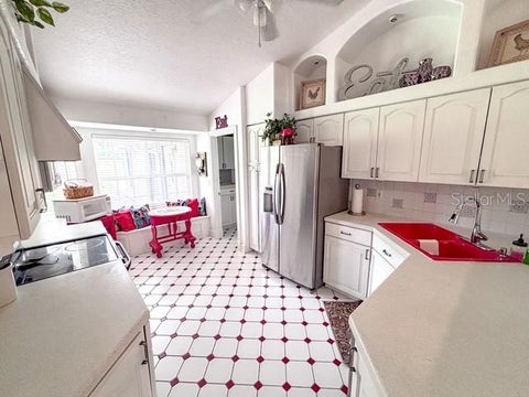 Tiny photo for 11300 Valley View Drive, Howey In The Hills, FL 34737 (MLS # G5116084)
