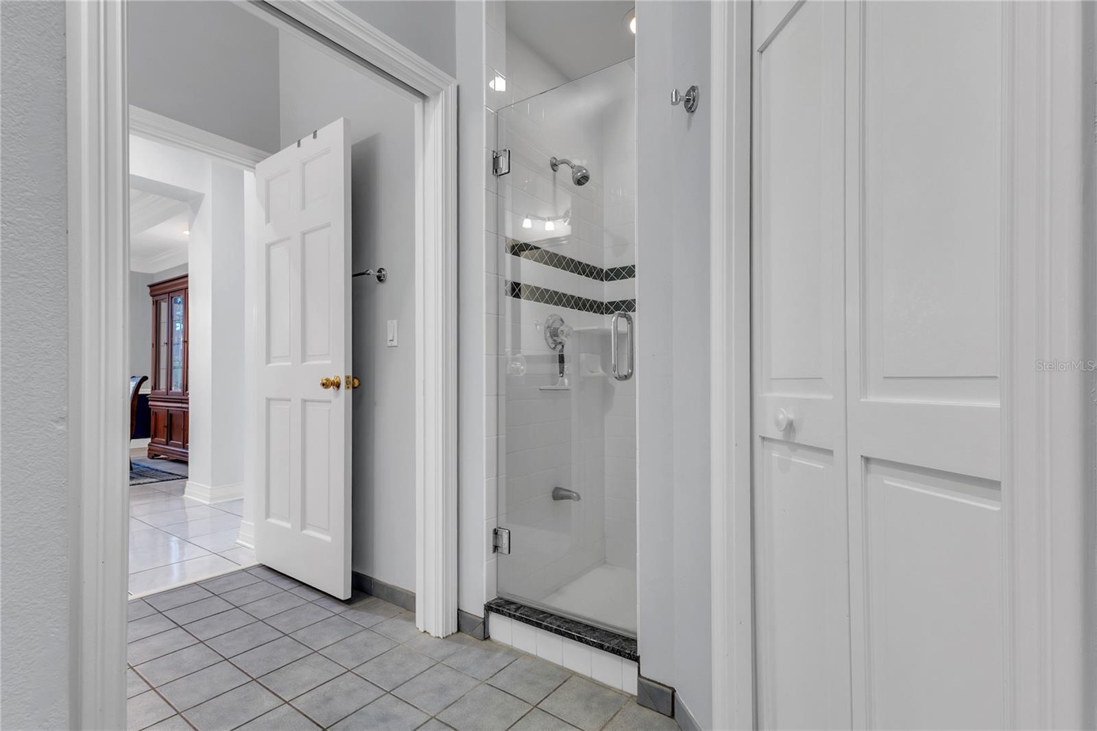 BROADWATER - Residential
