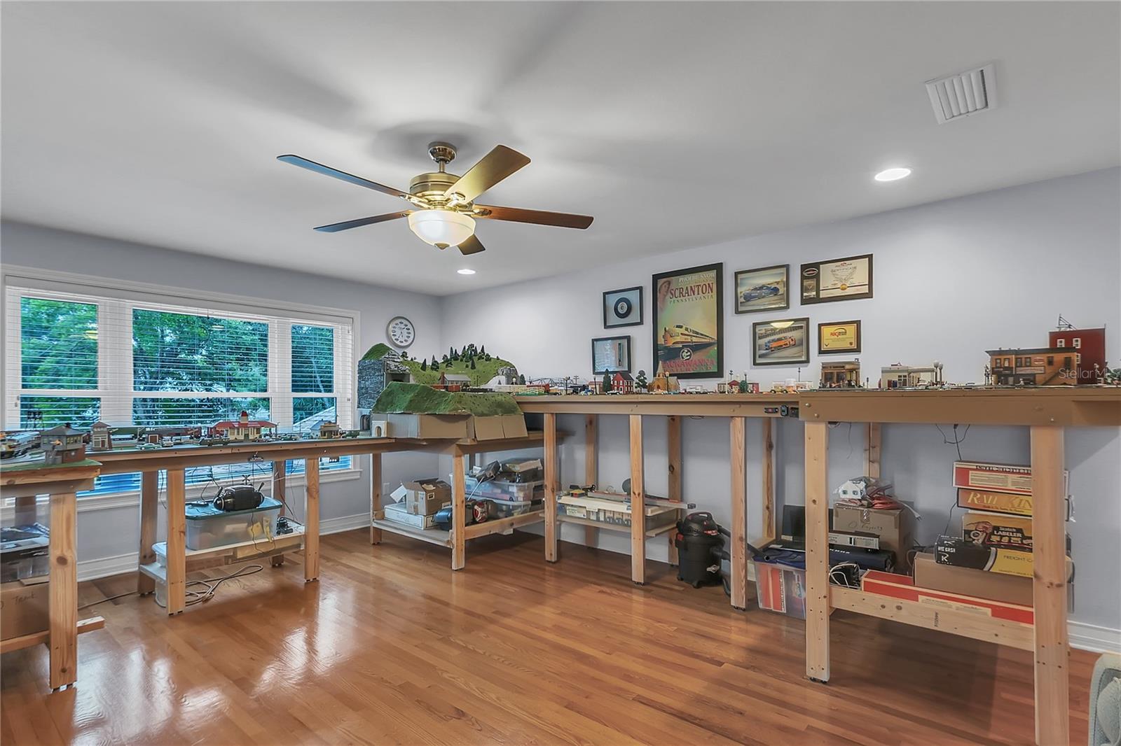 BROADWATER - Residential