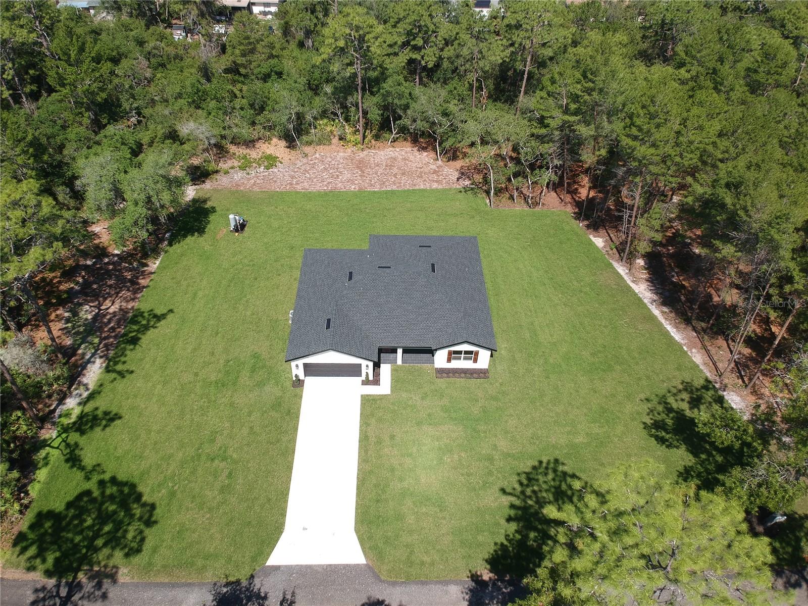 814 GATOR LANE