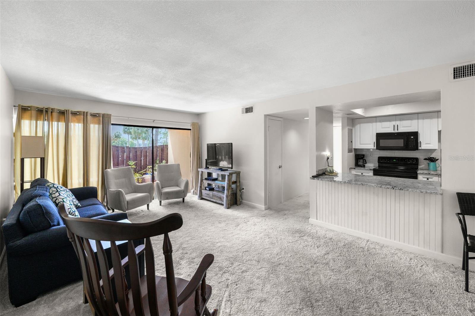 710 N VILLAGE DRIVE N 102