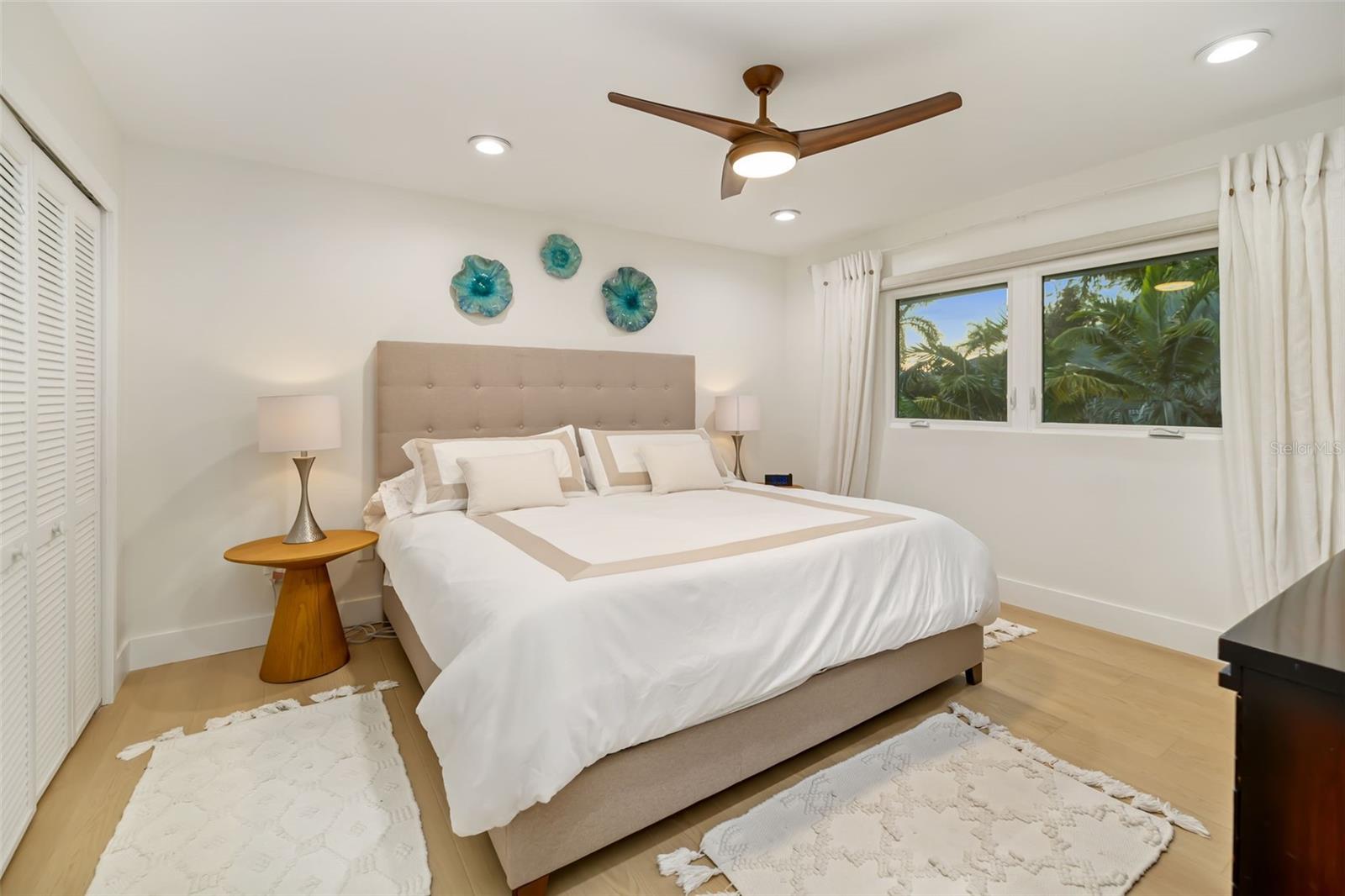 SIESTA ES BOYDS REP - Residential