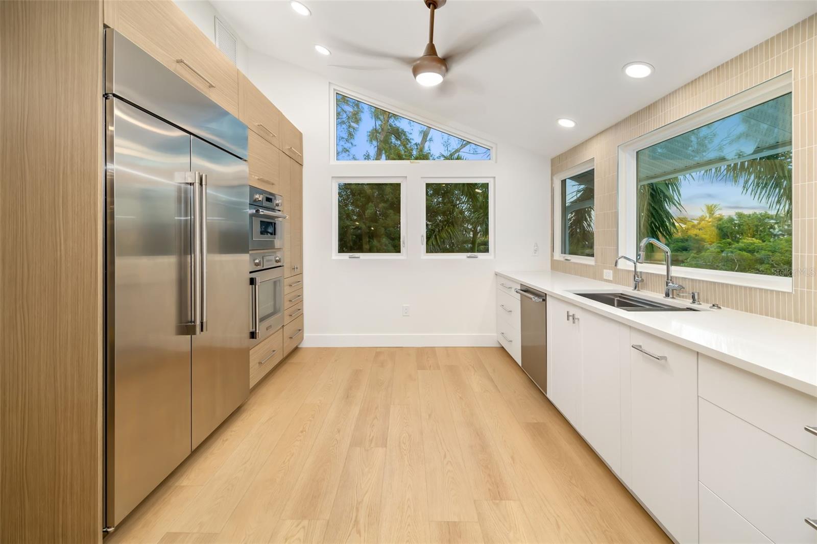 SIESTA ES BOYDS REP - Residential