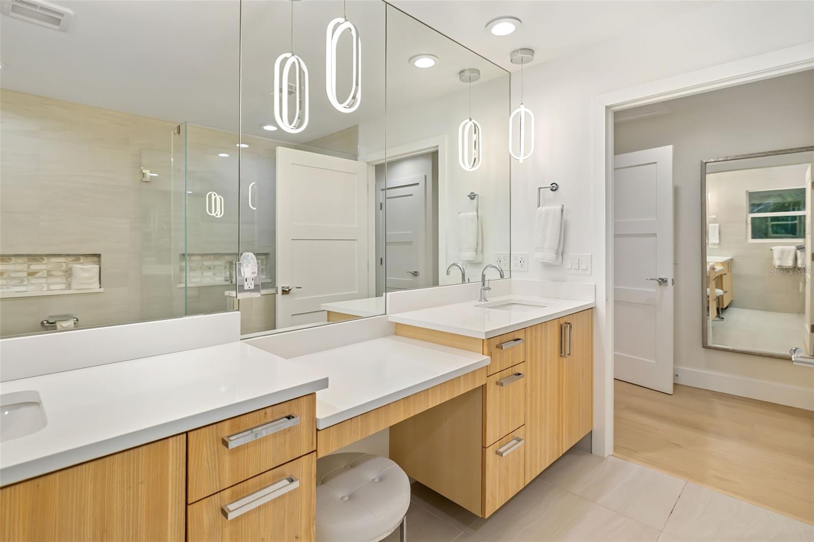 SIESTA ES BOYDS REP - Residential