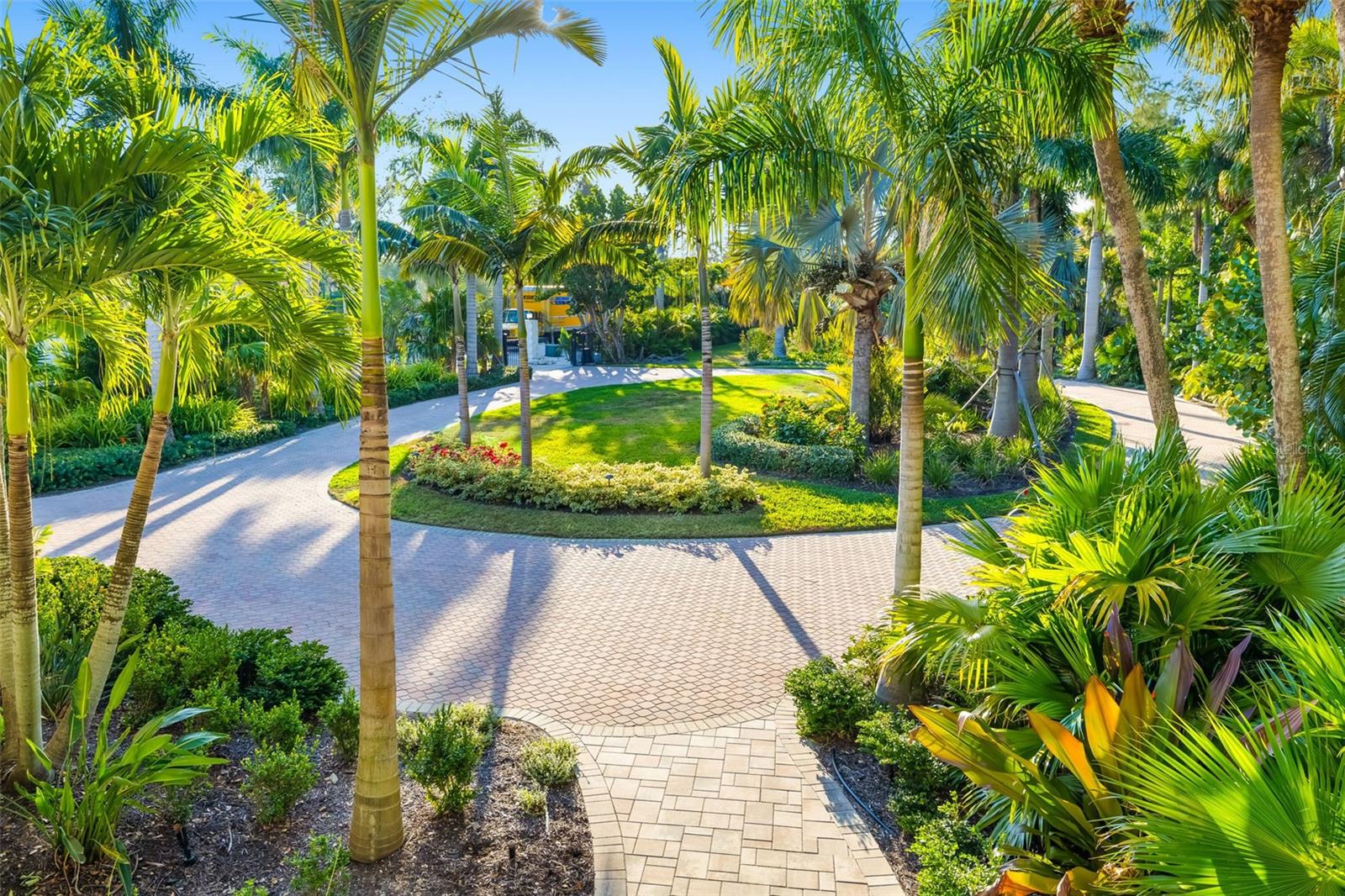 225 LITTLE POND LANE