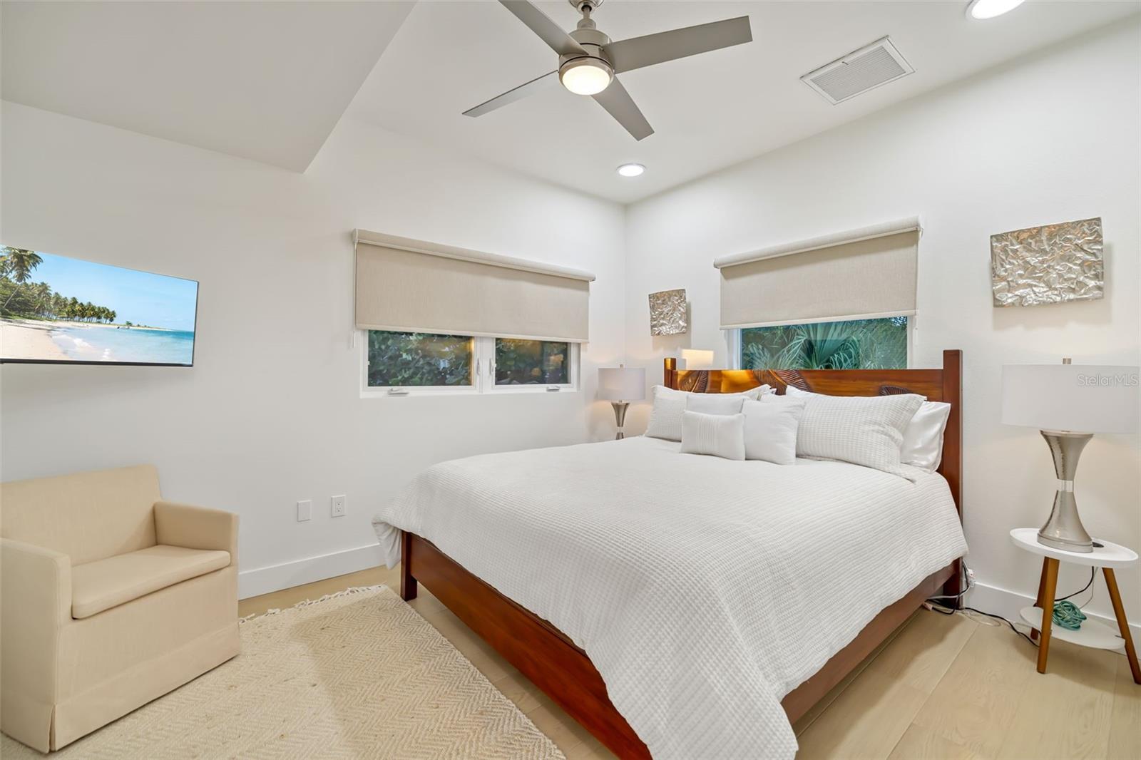 SIESTA ES BOYDS REP - Residential