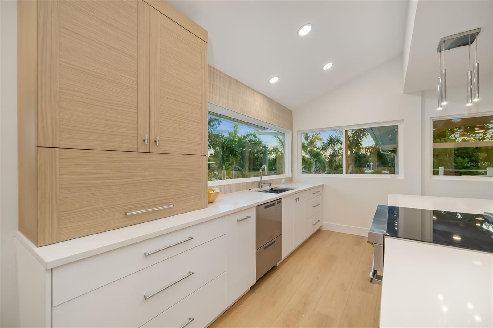 SIESTA ES BOYDS REP - Residential