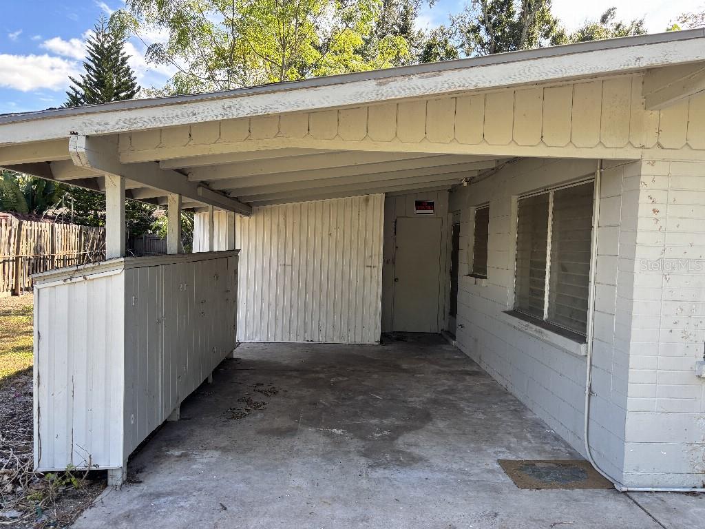 DE SOTO LAKES - Residential
