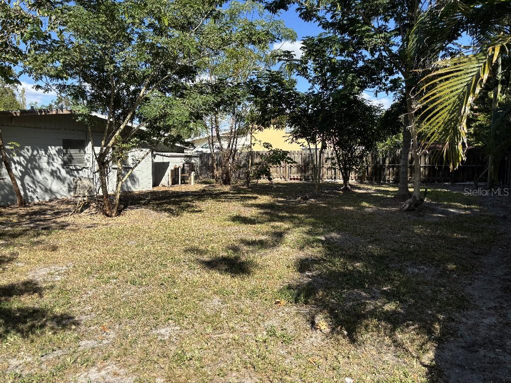 DE SOTO LAKES - Residential