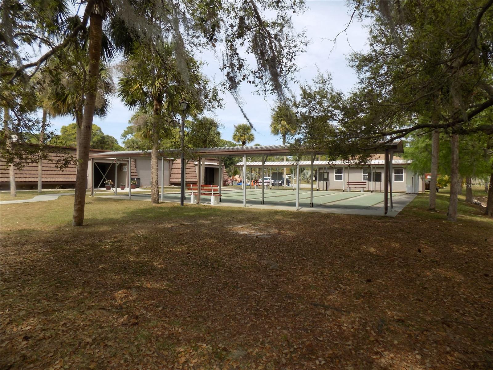 HOLIDAY PARK - Residential