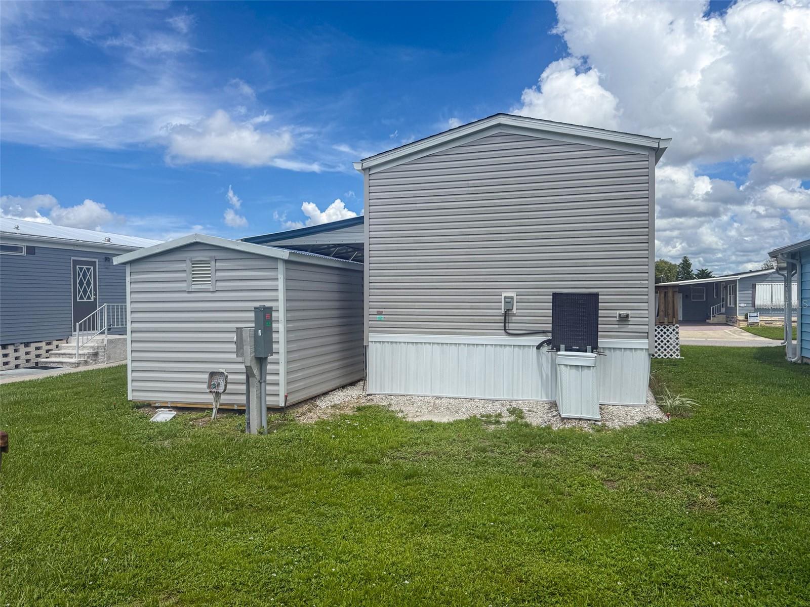 HOLIDAY PARK - Residential