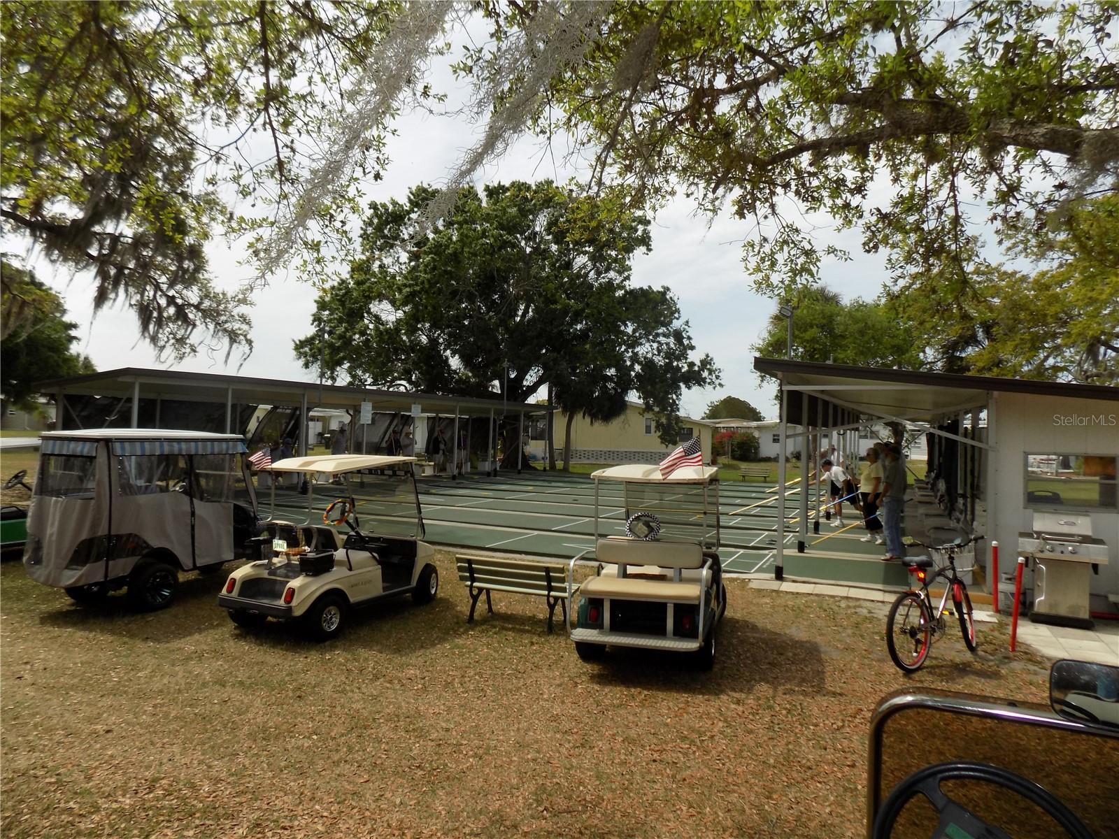 HOLIDAY PARK - Residential