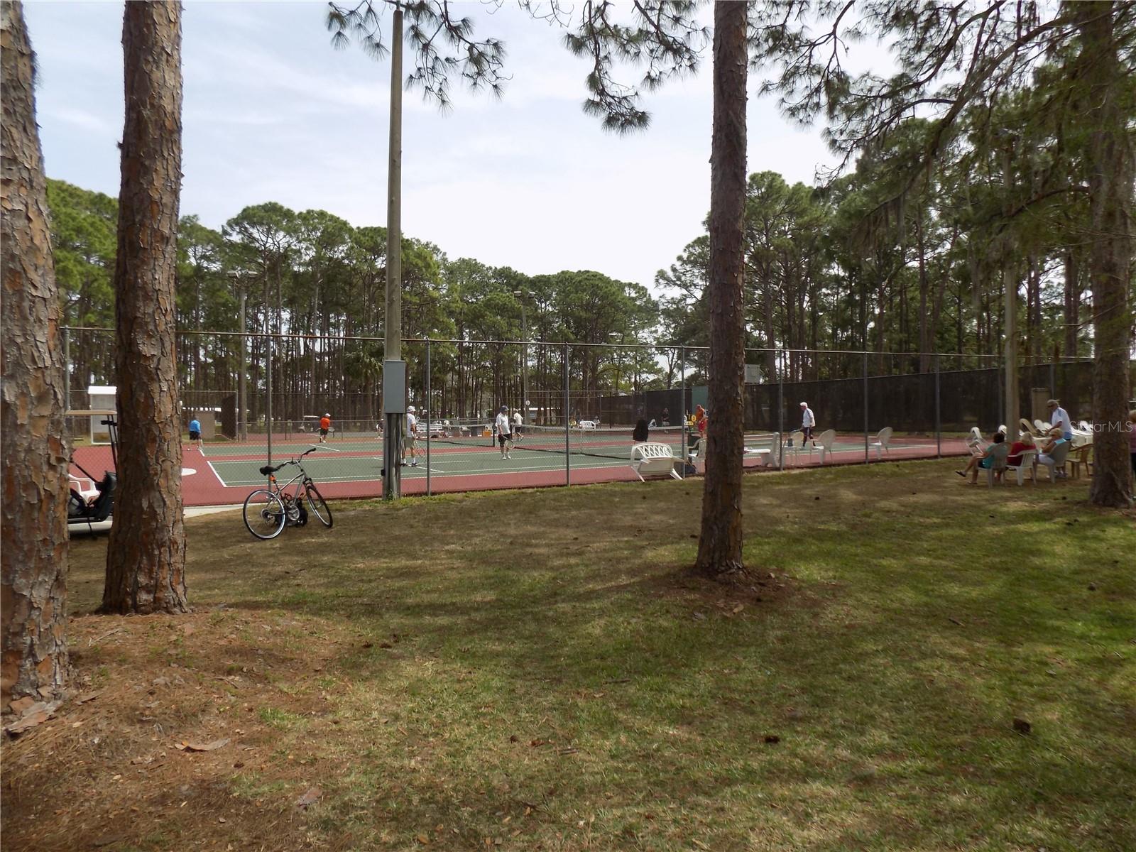 HOLIDAY PARK - Residential