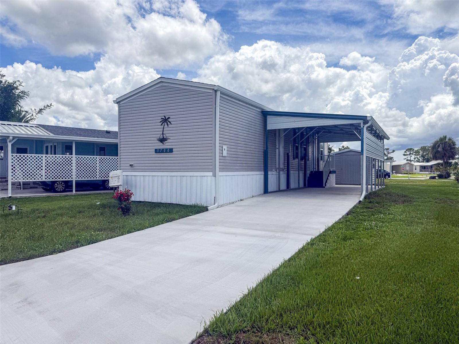 HOLIDAY PARK - Residential