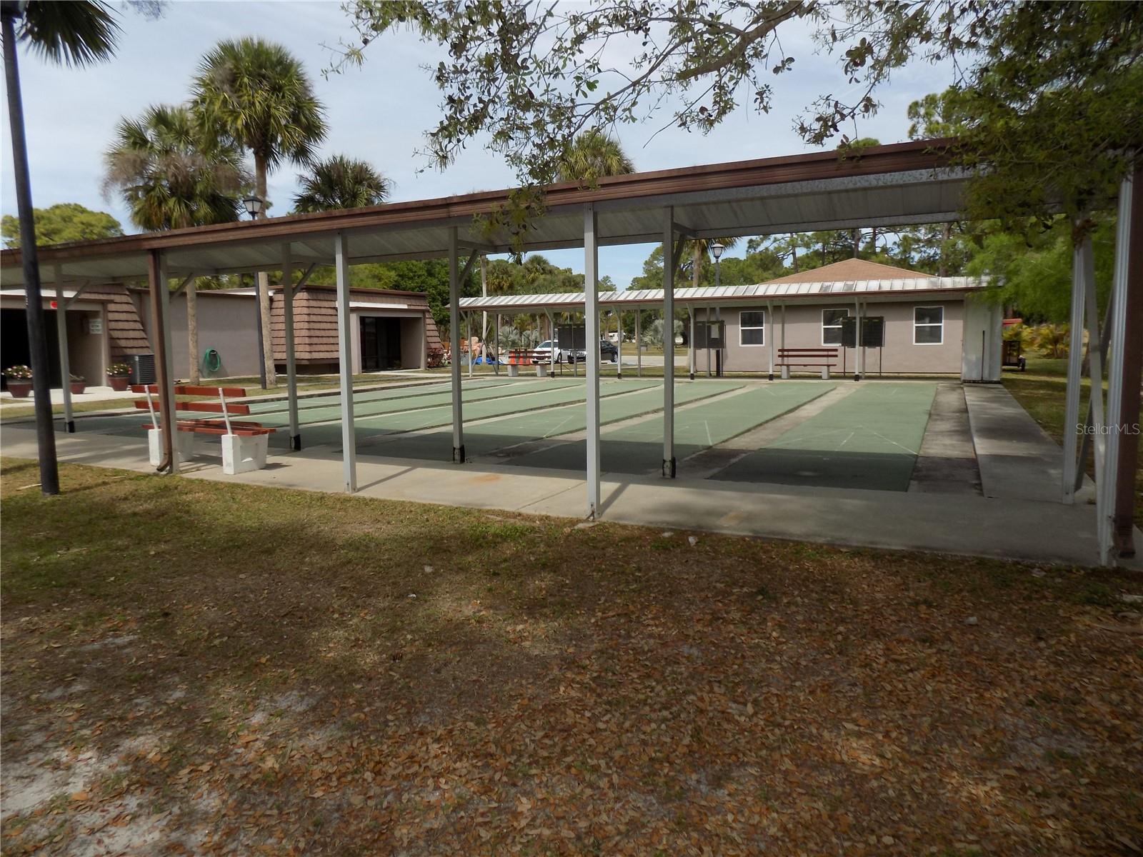 HOLIDAY PARK - Residential