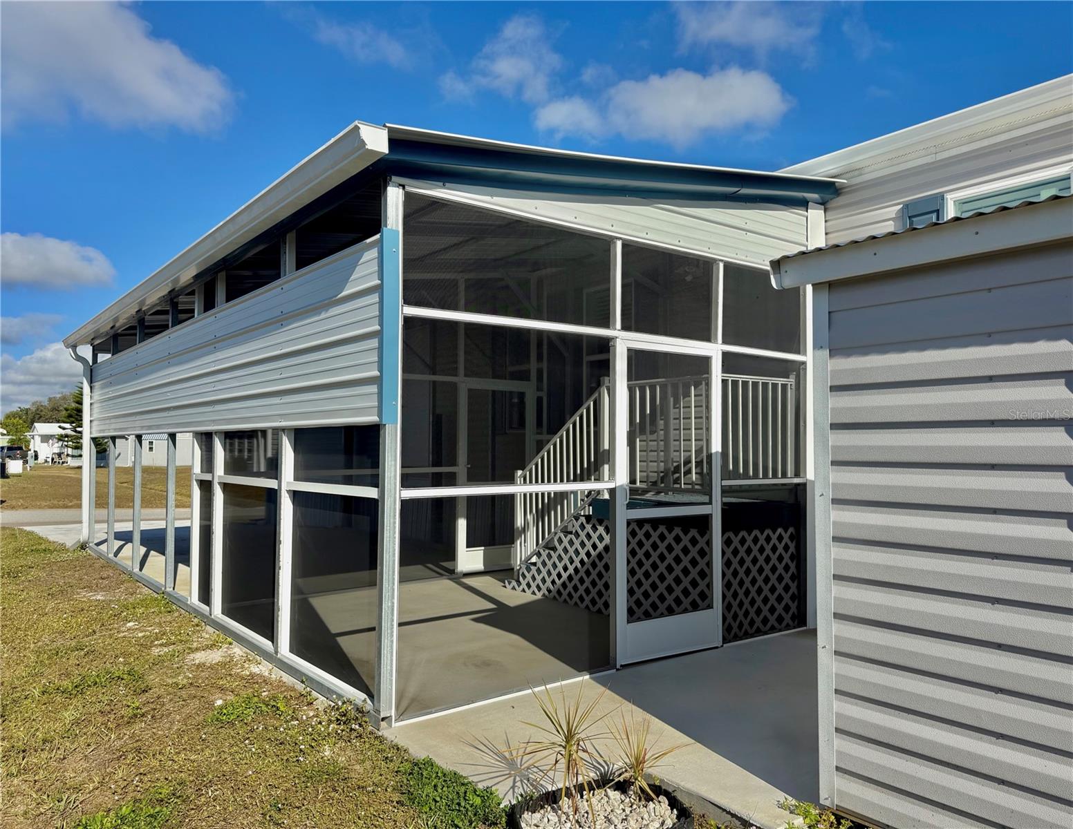 HOLIDAY PARK - Residential