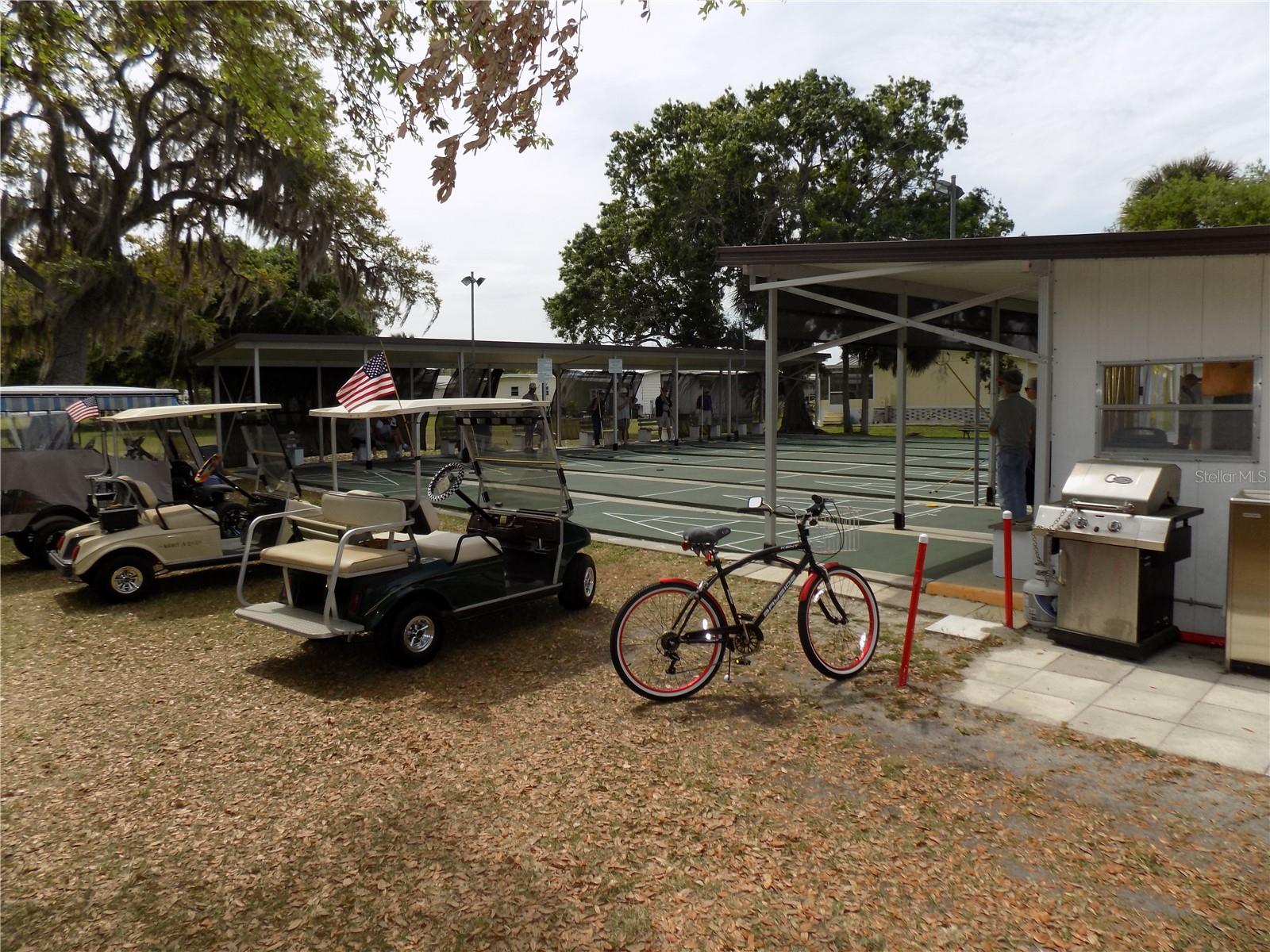 HOLIDAY PARK - Residential