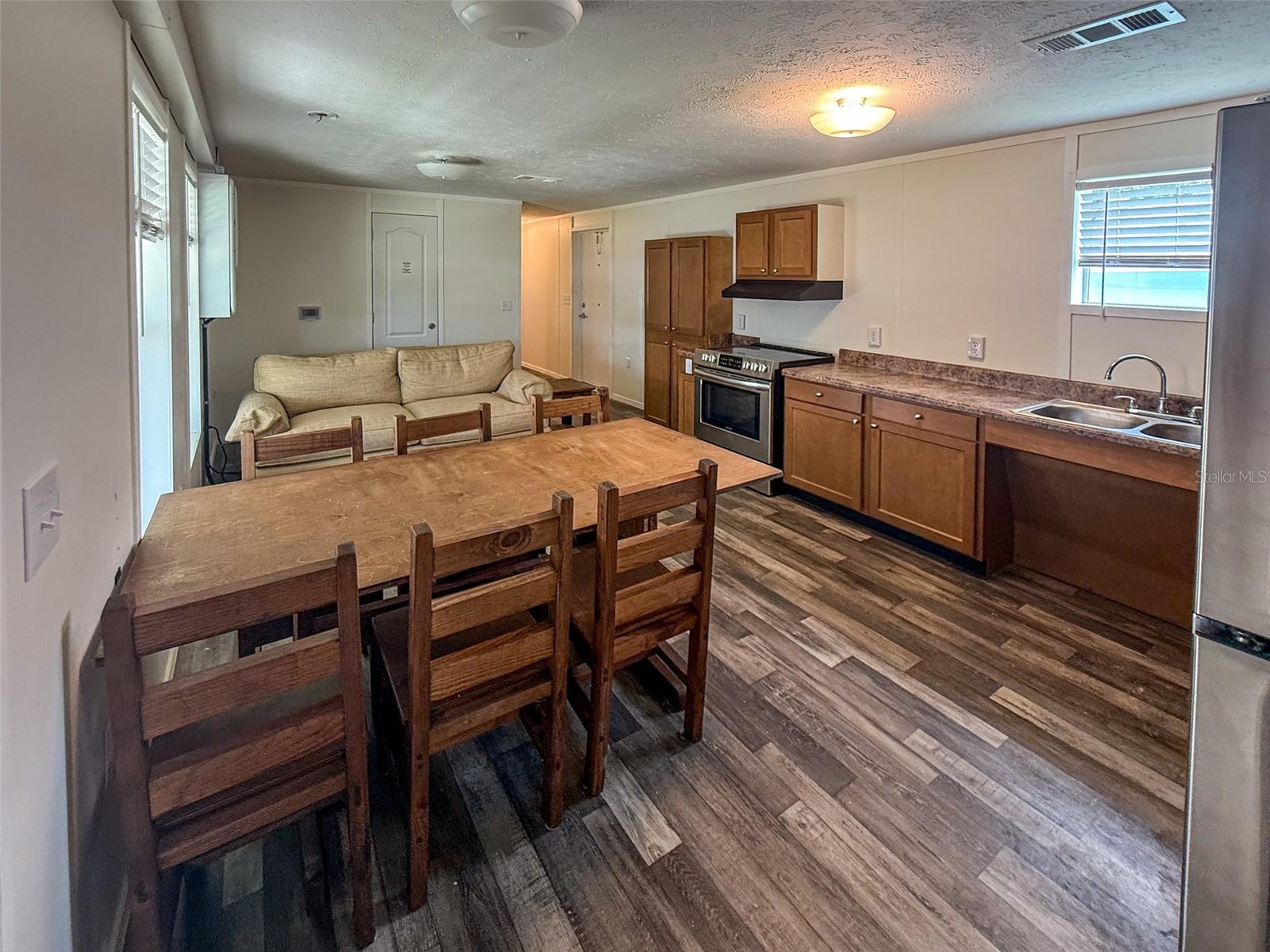 HOLIDAY PARK - Residential