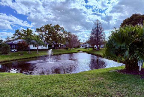 A home in LAKELAND
