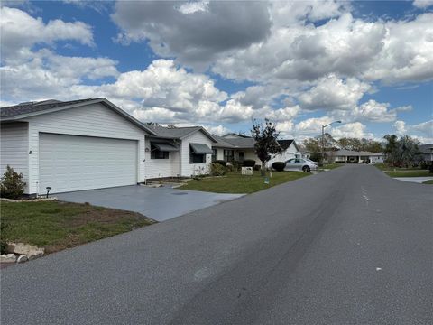 A home in LAKELAND